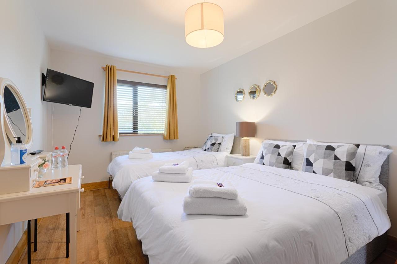 Beach Lodge Барна Экстерьер фото
